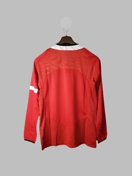 05/ Retro Long Sleeve Manchester United Home Jersey