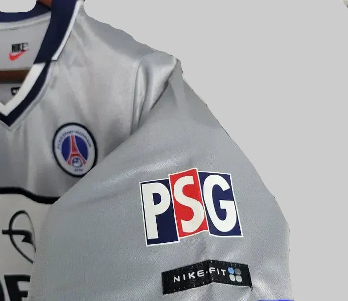 Retro 00/01 PSG Away Jersey